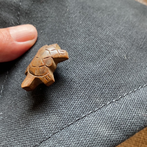 NWOT Clutch Crossbody 46” Braided Strap Burlap and Black Denim Bag Turtle Button - Picture 3 of 16